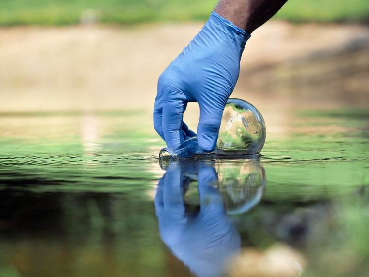 US EPA METHOD 300.0 WITH METROHM IC (QUICK REFERENCE GUIDE)